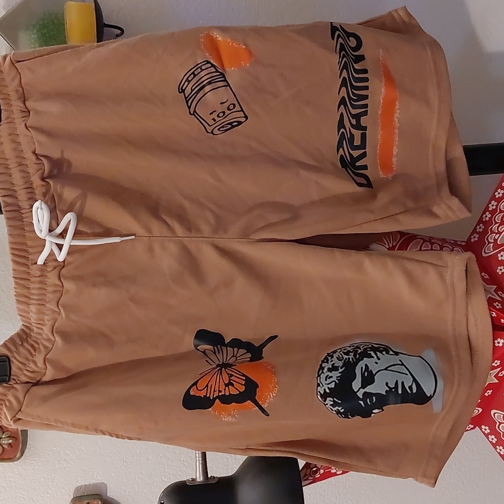 Khaki mens shorts with graphic prints